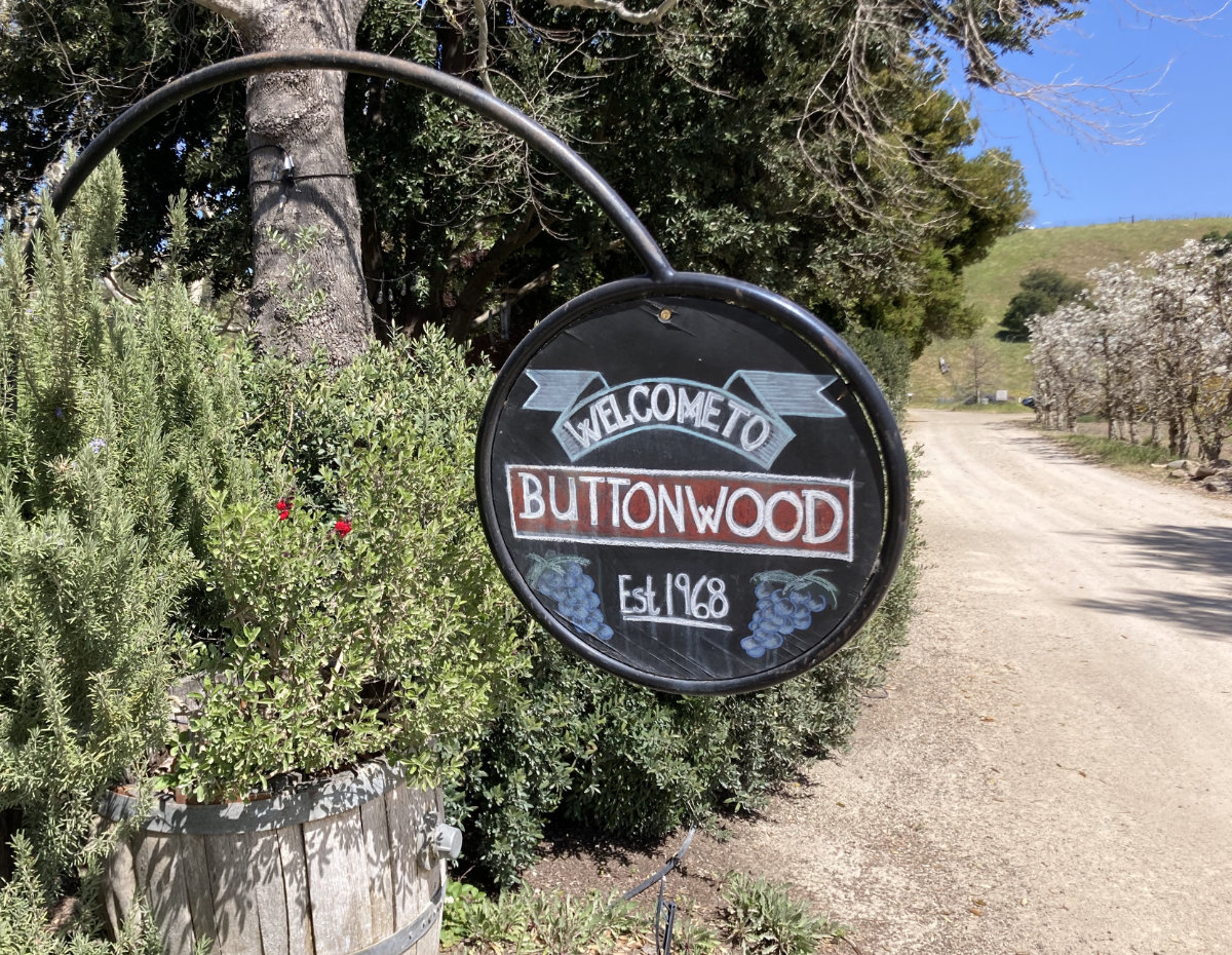 Buttonwood Winery & Vineyard