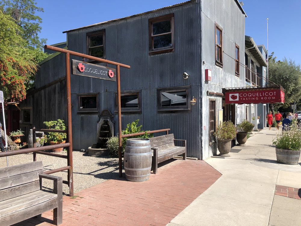 Coquelicot Tasting Room