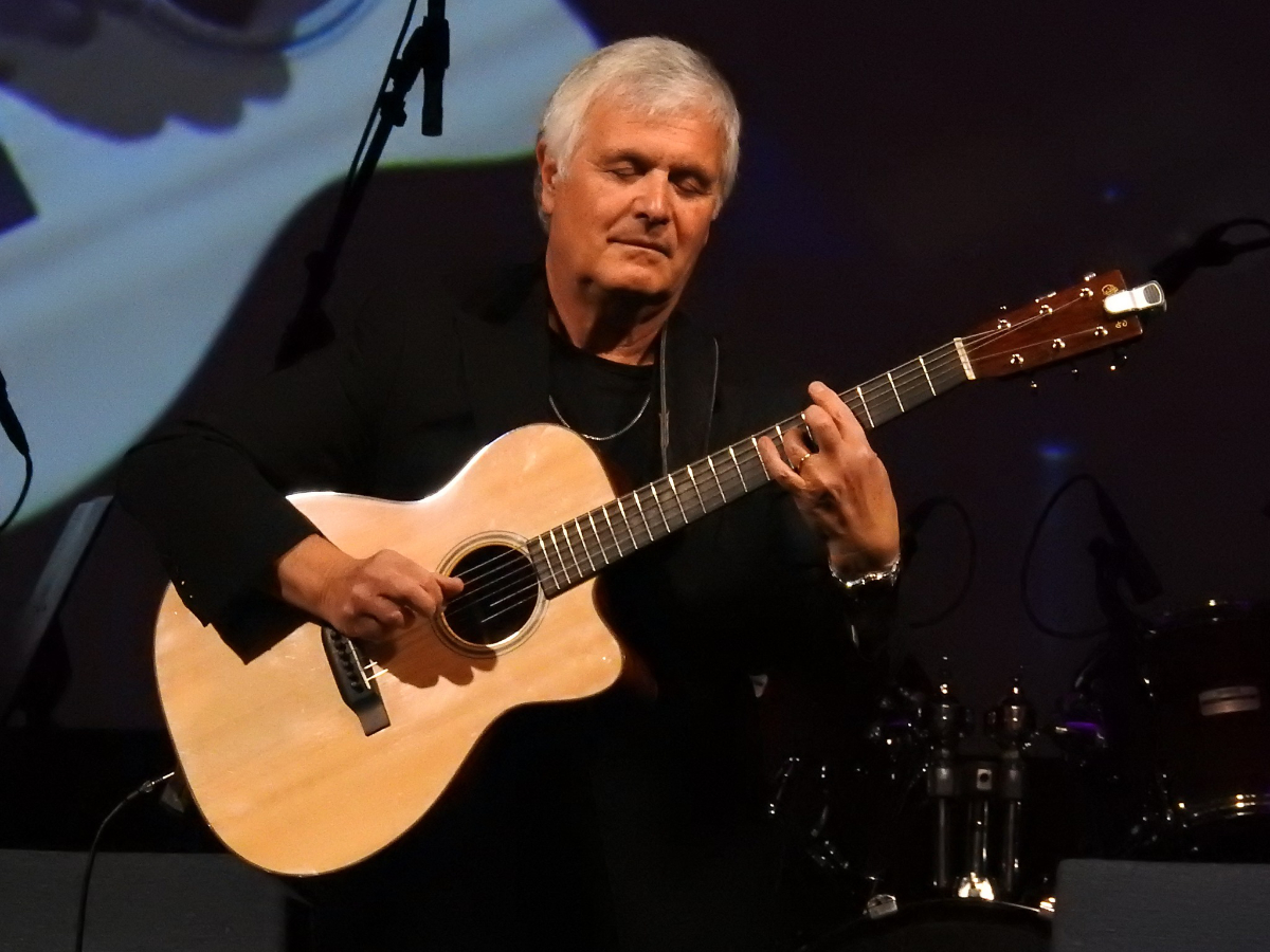 Laurence Juber